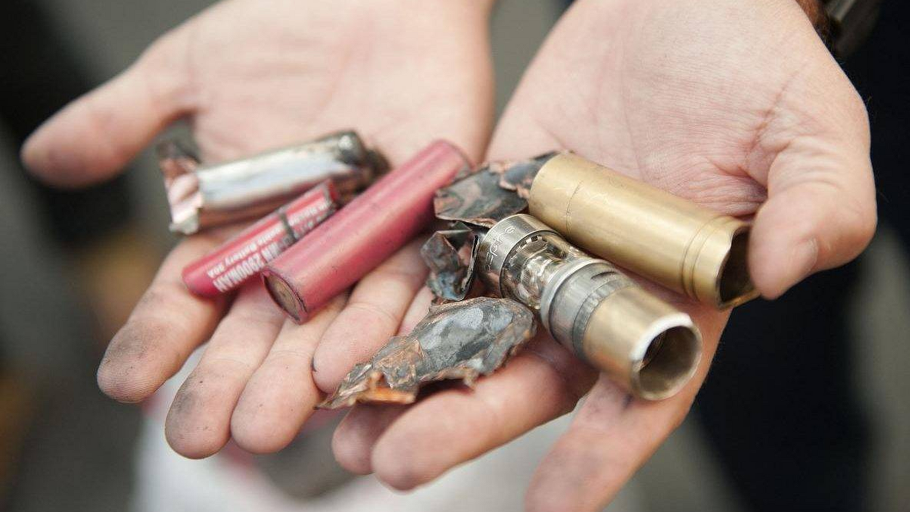 Why E-Cigarette Vaporizer Batteries Are Exploding And How You Can Prevent It